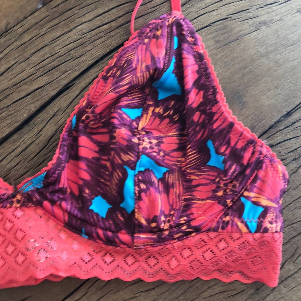 Free People Bralette 34B - Picture 2 of 4